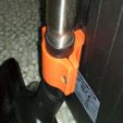 P00106-102015.jpg Hooking broom vacuum cleaner