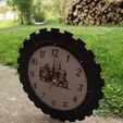 viber_image_2026-01-20_14-39-11-370.jpg Uhr für Traktorreifen - ilustrator