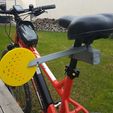 Balise_sur_velo_2.jpg Bike Warning Sign light 30 Leds (Bike Warning Sign light 30 Leds)