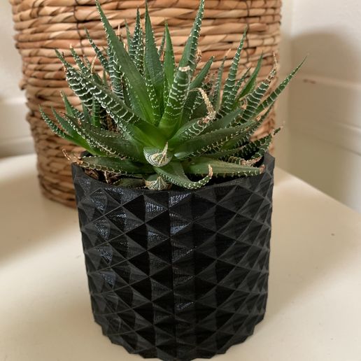 Modern planter - 3D model önizlemesi