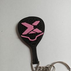 20221217_190629.jpg nox padel racket/shovel key chain