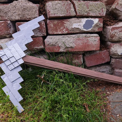 Minecraft_Pickaxe_photo_01_3Demon.jpg Minecraft Movie Pickaxe