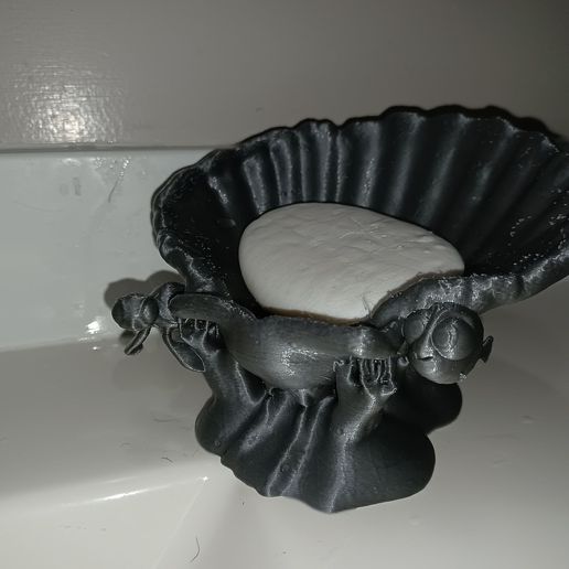 soap-dish.jpg Clam Shell Soap Dish - Two versions