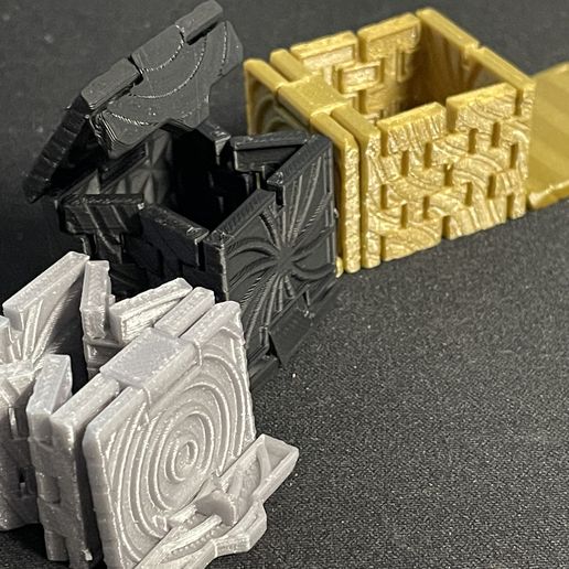 FD2B2F0C-B837-4996-A540-A15E9CACB3F5.jpeg Mystery Cube - Cubo plegable de 30 mm para imprimir en el lugar