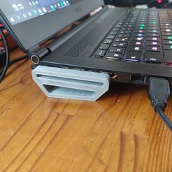 IMG_20210215_155950.jpg Free 3D file laptop stand/footboard・3D printing model to download
