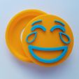 20191116_152857.jpg Fichier STL Insigne de l'éclat de rire Emoji Snap Badge pleureur・Modèle imprimable en 3D à télécharger, abbymath