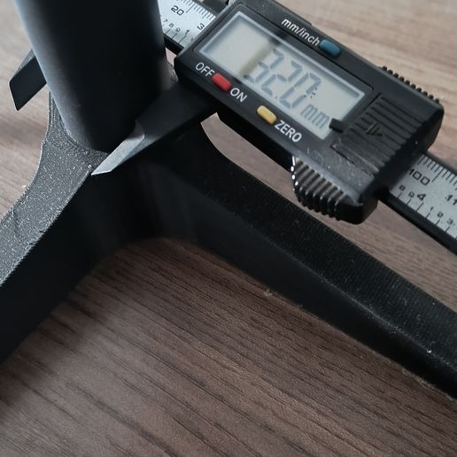 ⚙️ Vesa LG monitor stand・ STL File for 3D printing・Cults