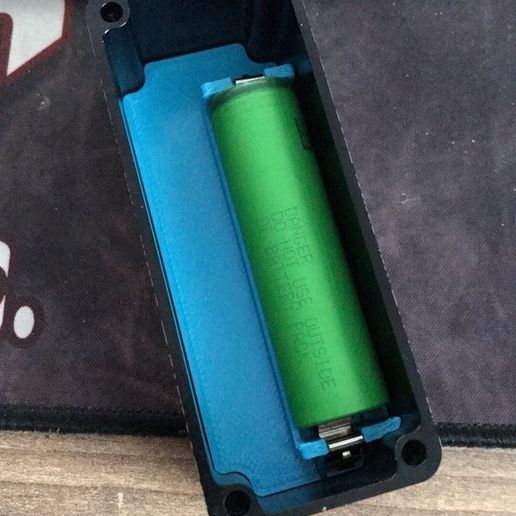 IMG_5306.jpg Alpinetech A+ simple 18650