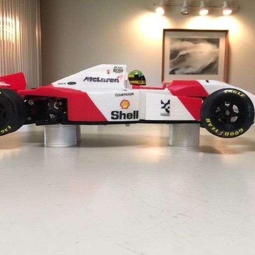 280f49f1562a70d1a08e8690256fd18f_preview_featured.jpg Archivo STL gratis RS-01 Ayrton Senna 1993 McLaren MP4 / 8 Fórmula 1 RC Car・Plan imprimible en 3D para descargar, brett