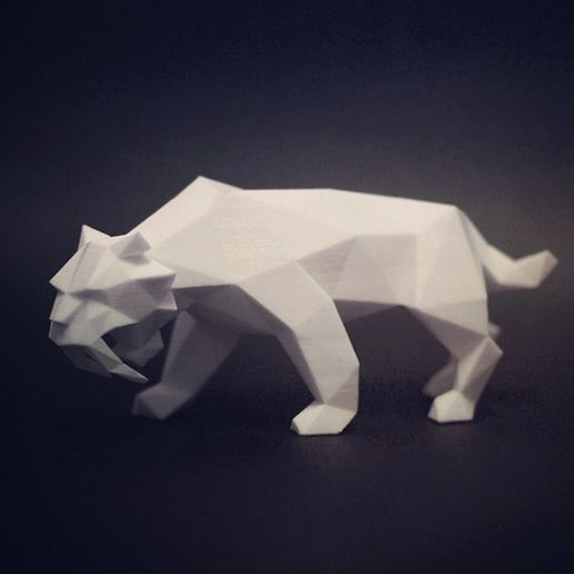Low Poly Saber Toothed Tiger