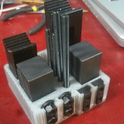 20170430_204446.jpg Free 3D file CNC Clamps Holder & Organizer・3D printer design to download