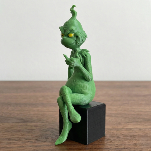 The Sitting Grinch Planning Christmas - Cool 3D Printable Sculpture