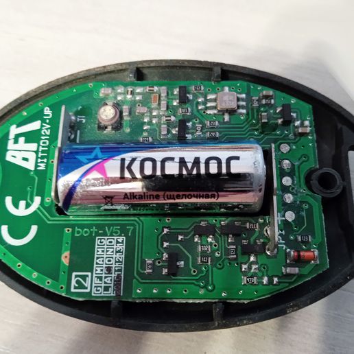 02.jpg BFT MITTO 2 REMOTE CONTROL GATE SHELL