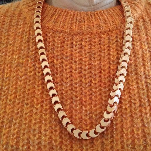 Beautiful necklace - print in place 3D model