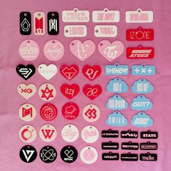 WhatsApp-Image-2022-08-23-at-2.12.57-AM.jpeg Kpop keychain packs