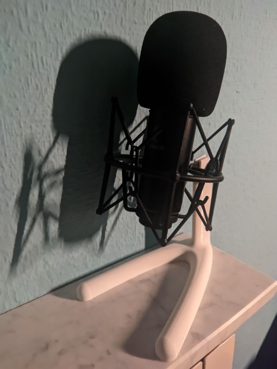 STL file Microphone stand・3D printable model to download・Cults