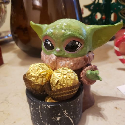 20210107_182344_Original.jpg Baby Yoda