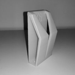 IMG_20190501_182439.jpg Fichier 3D gratuit Towel Holder | Handtuchhalter・Objet pour impression 3D à télécharger