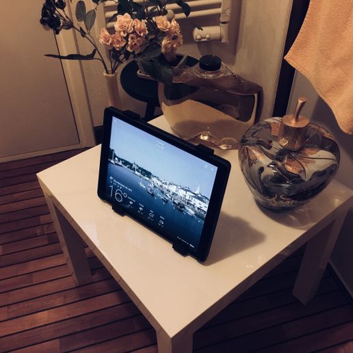 IMG_4304.jpg Ipad stand, stand, Ipad, TV