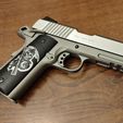 IMG_20220529_210718.jpg COLT 1911 CLASSIC SHAPE GRIPS SONS OF ANARCHY
