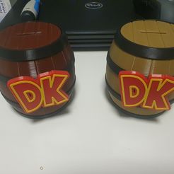 20220426_204838.jpg Free STL file DK Barrel with Lid (Piggy Bank or Closed)・Object to download and to 3D print, frizzlefry