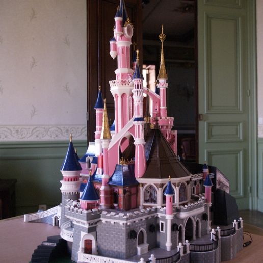 _3058317.JPG Download free file Chateau Disneyland Paris - Compact version • Model to 3D print, Rio31