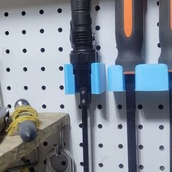 717fbf6f-9c42-4b85-96fa-d5ba7b7c3746.jpg Harbor Freight Flashlight Pegboard Holder