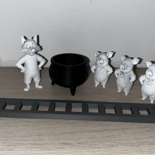 Three Little Pigs figurines