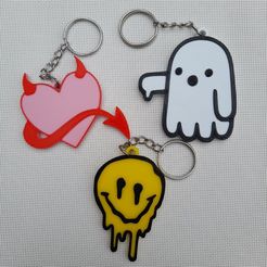 photo_2023-05-30_18-55-37.jpg 3D file RANDOMS KEY RINGS・3D print design to download