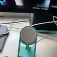 IMG_0427.jpg Magsafe phone stand