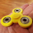 Capture d’écran 2017-06-01 à 10.08.11.png Customizable fidget spinner with text and perfect storage box