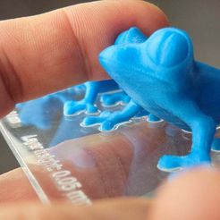 8615767267_5e0c479fb7_h.jpg Archivo DXF gratis MakerBot Replicator 2 - Ranas azules de PLA - Placa de comparación del grosor de las capas・Diseño de impresora 3D para descargar