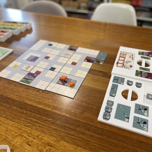 IMG_6816.jpeg Food Chain Magnate insert (for use with BGG accordion system)