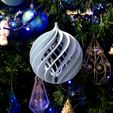 00.jpg Swirl - Christmas Ball / Decoration