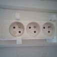 IMG_20171015_143603.jpg Fixation murale de prise multiple / power strip wall fixing