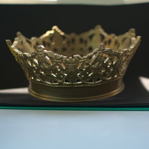 Isabel-5.jpg Crown replica of Isabella the Catholic