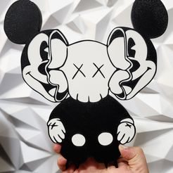 20230617_174246.jpg Archivo STL Mickey Mouse KAWS・Objeto para impresora 3D para descargar