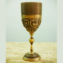 verre.jpg Archivo STL gratis Vidrio clásico en bronce y oro・Diseño por impresión en 3D para descargar