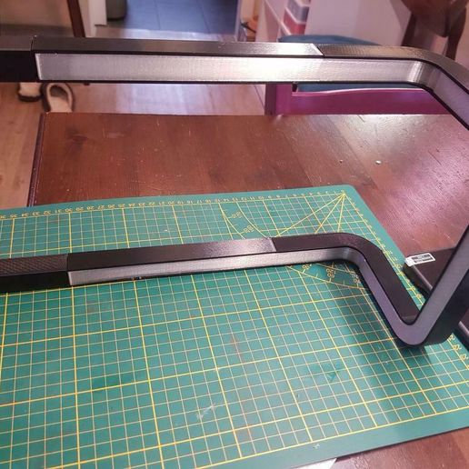 2bf0ca29-16f5-4314-b416-3a155923de5a.jpeg LED Light / Light Modern Lamp