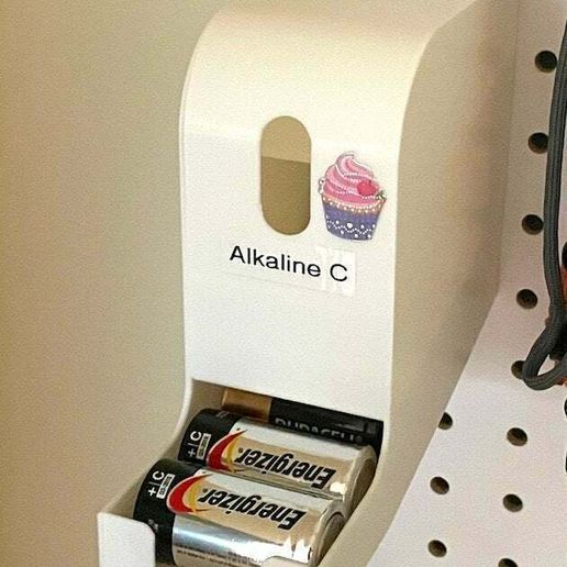 IMG_1966.JPG Battery trays for pegboard