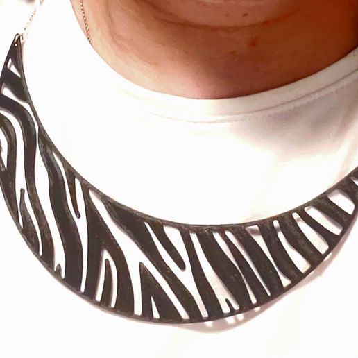 ANIMAL PRINT NECKLACE 3D model