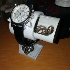 309882619_1567405987044838_3738891955159955096_n.jpg STL file Watch and Ring stand with built in container・3D printing design to download