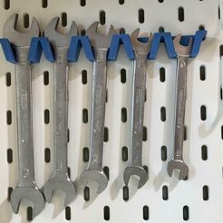 WhatsApp_Image_2020-08-05_at_15.35.11.jpeg Free 3D file Wrench Holder for IKEA Skadis pegboard・3D printing model to download