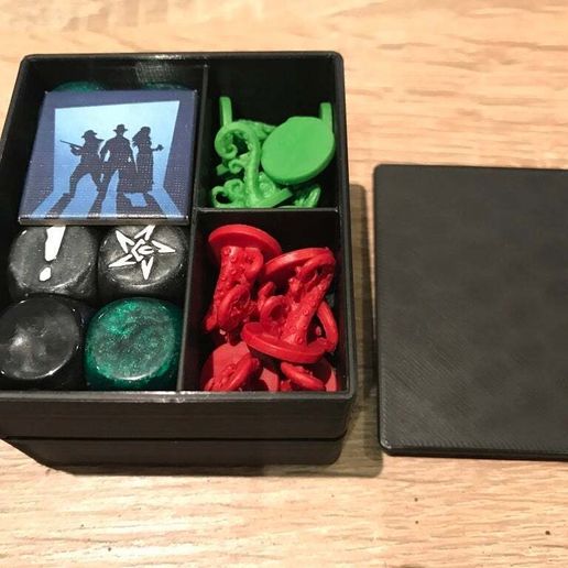IMG_6598.jpg Cthulhu: Death May Die - Complete Insert Box & Episodes sleeved