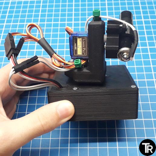 3.jpg Tour laser automatique pour chats (encore une autre)