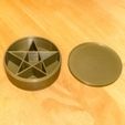 10-cm-box-photo-02.jpg Small Pentagram Container With Screw On Top