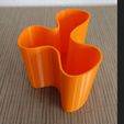 klecksbecher_p003.jpg Blob cup as vase or pencil cup