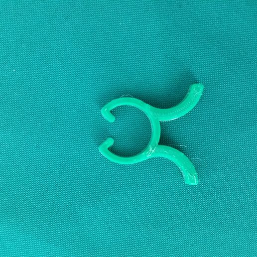 Plant stake clamp