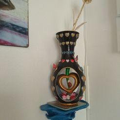Estantería de pared "Djamor Fungus"