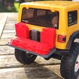 IMG_20220326_180126.jpg Axial SCX24 Jeep removable rear carrier with box and accessories